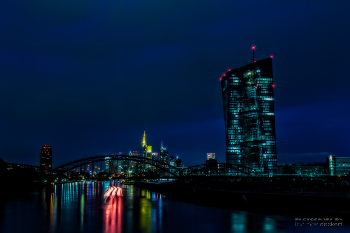 Deutschherrnbrücke, EZB und Skyline